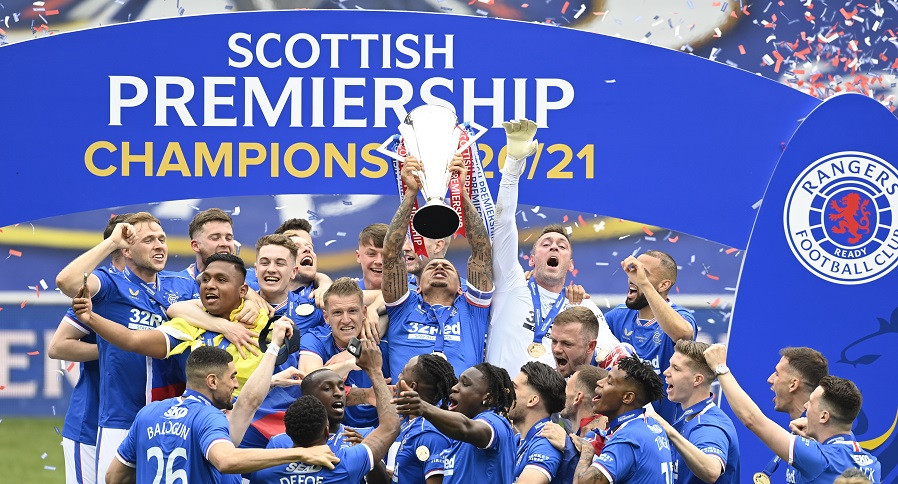 forbandelse færge sandhed Rangers receive Premiership trophy | SPFL